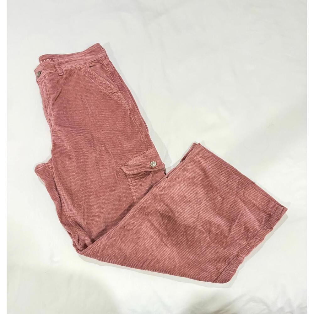 American Eagle Pink Corduroy 90’s High Rise Baggy Wide Leg Cargo Pants- Size 10 - Picture 5 of 9